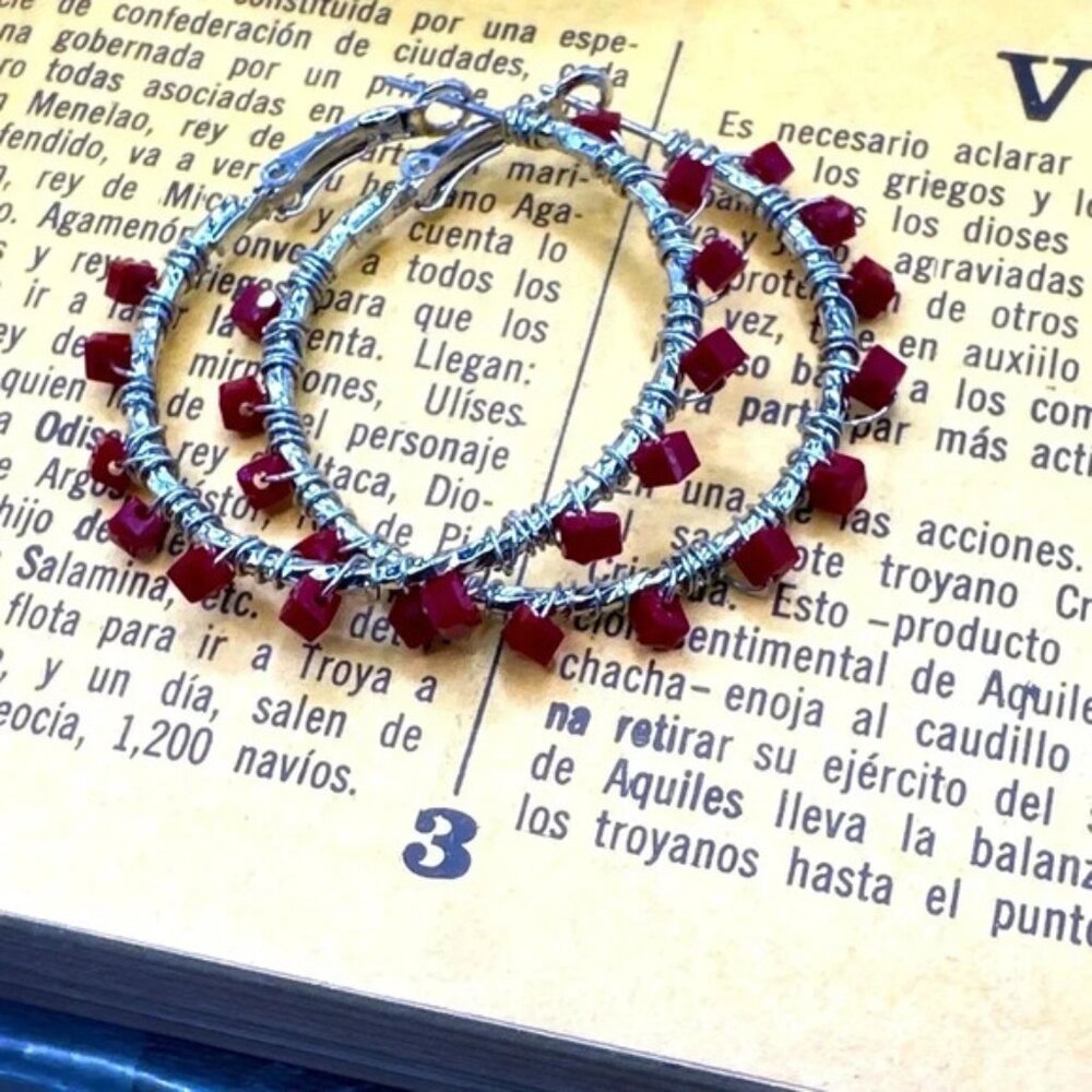 MEDITERRANEAN CORAL BEAED SILVER LARGE HOOPS EARRINGS - Picture 2 of 2